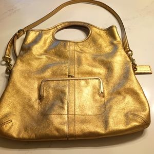 GOLD LEATHER COACH HANDBAG. TORY BURCH Green Handbag